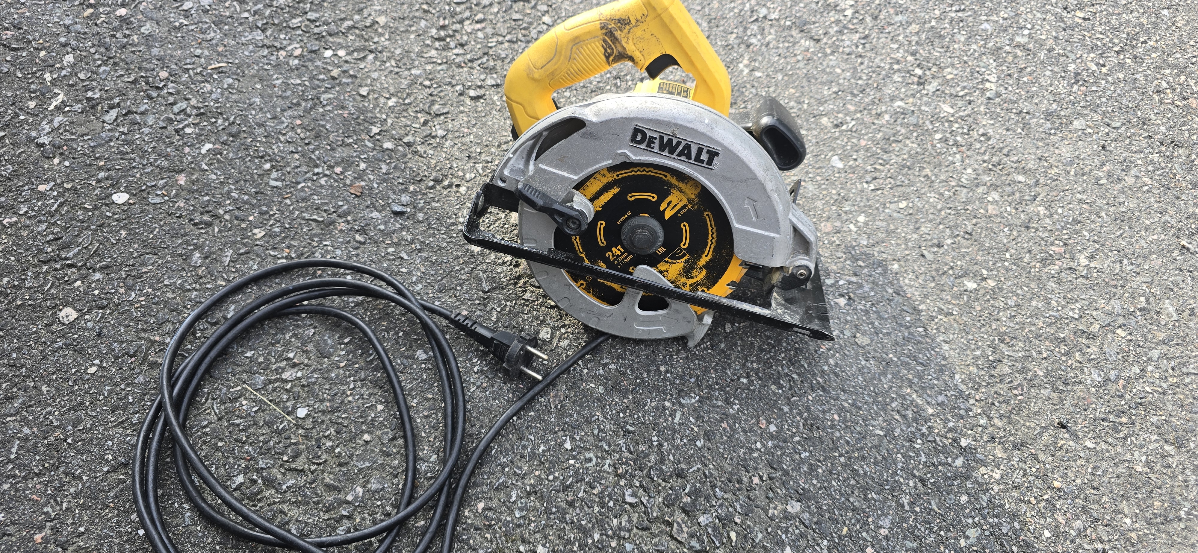 Sirkelsag fra dewalt medium blad 