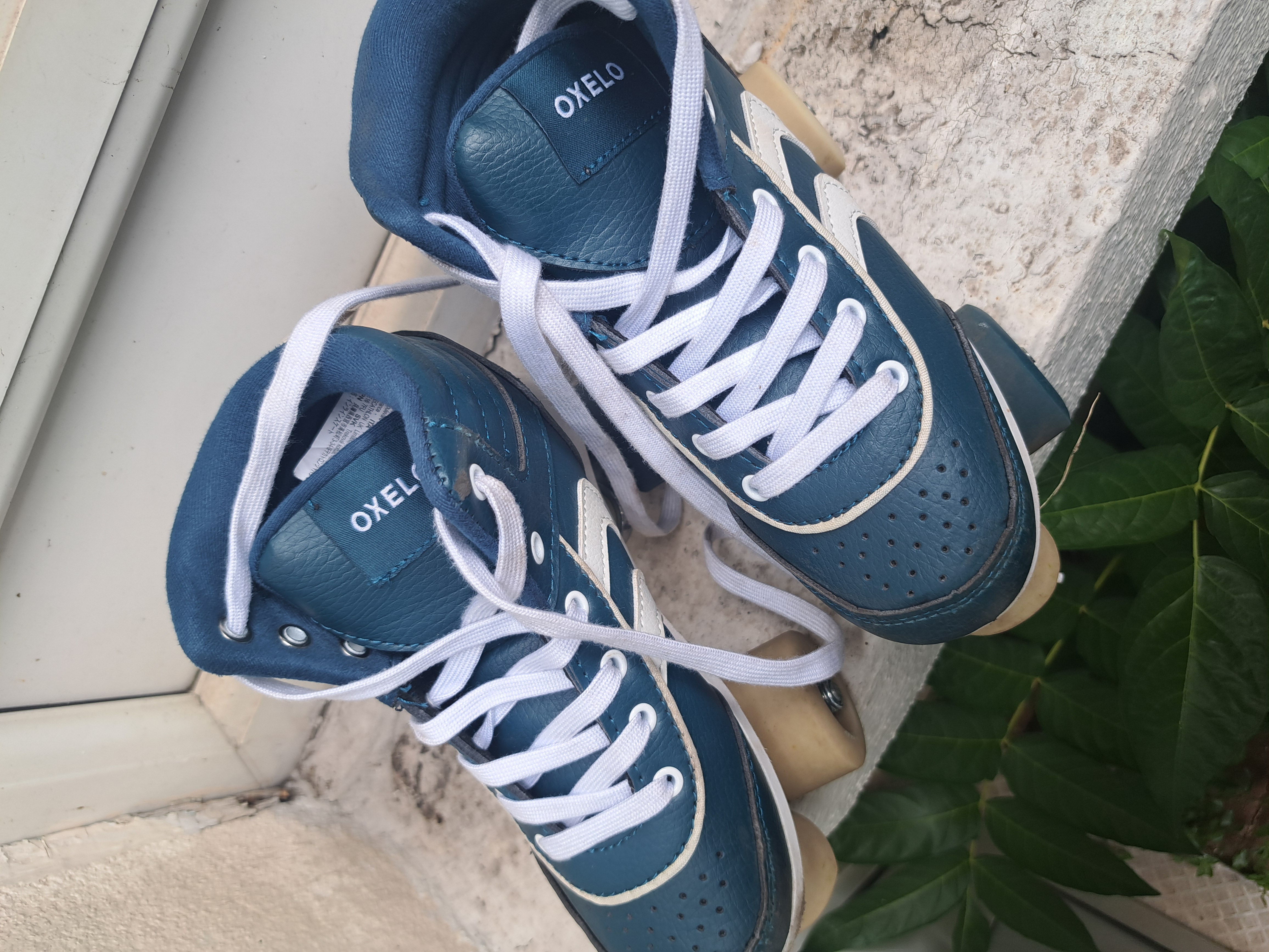 Decathlon oxelod blue roller skates