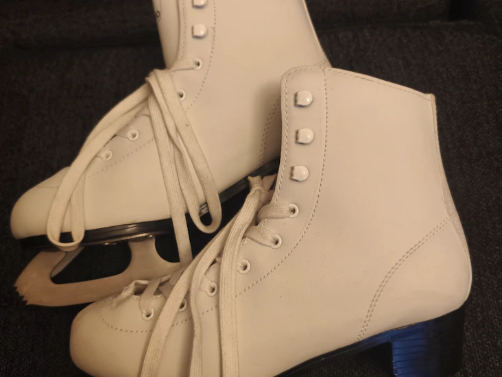 Konståkningsskridskor 39/40