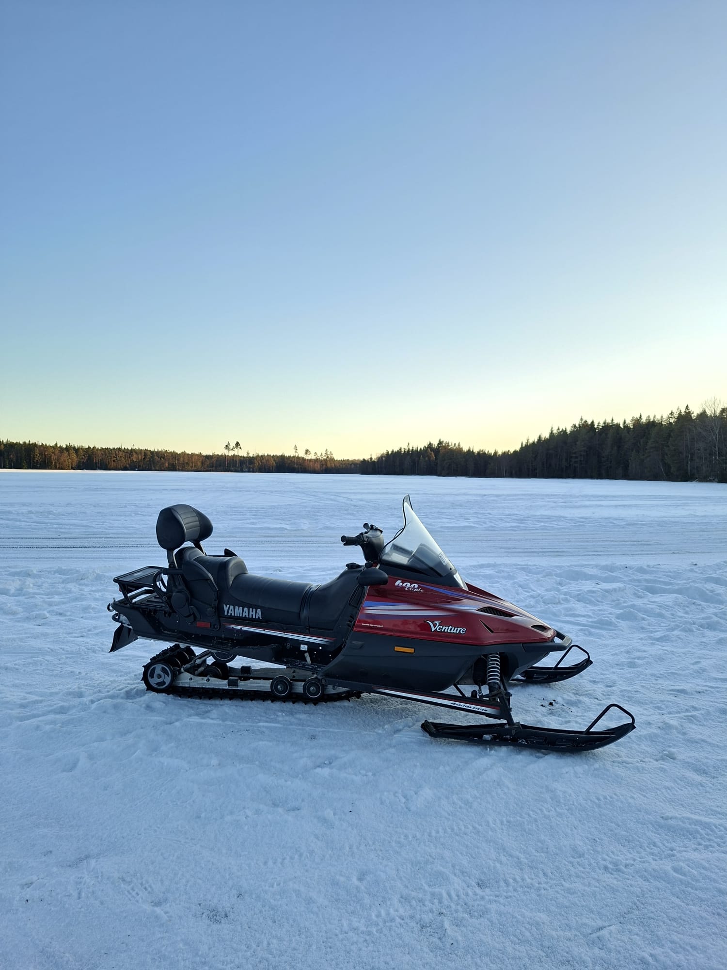 Prova på snöskoter i småland!