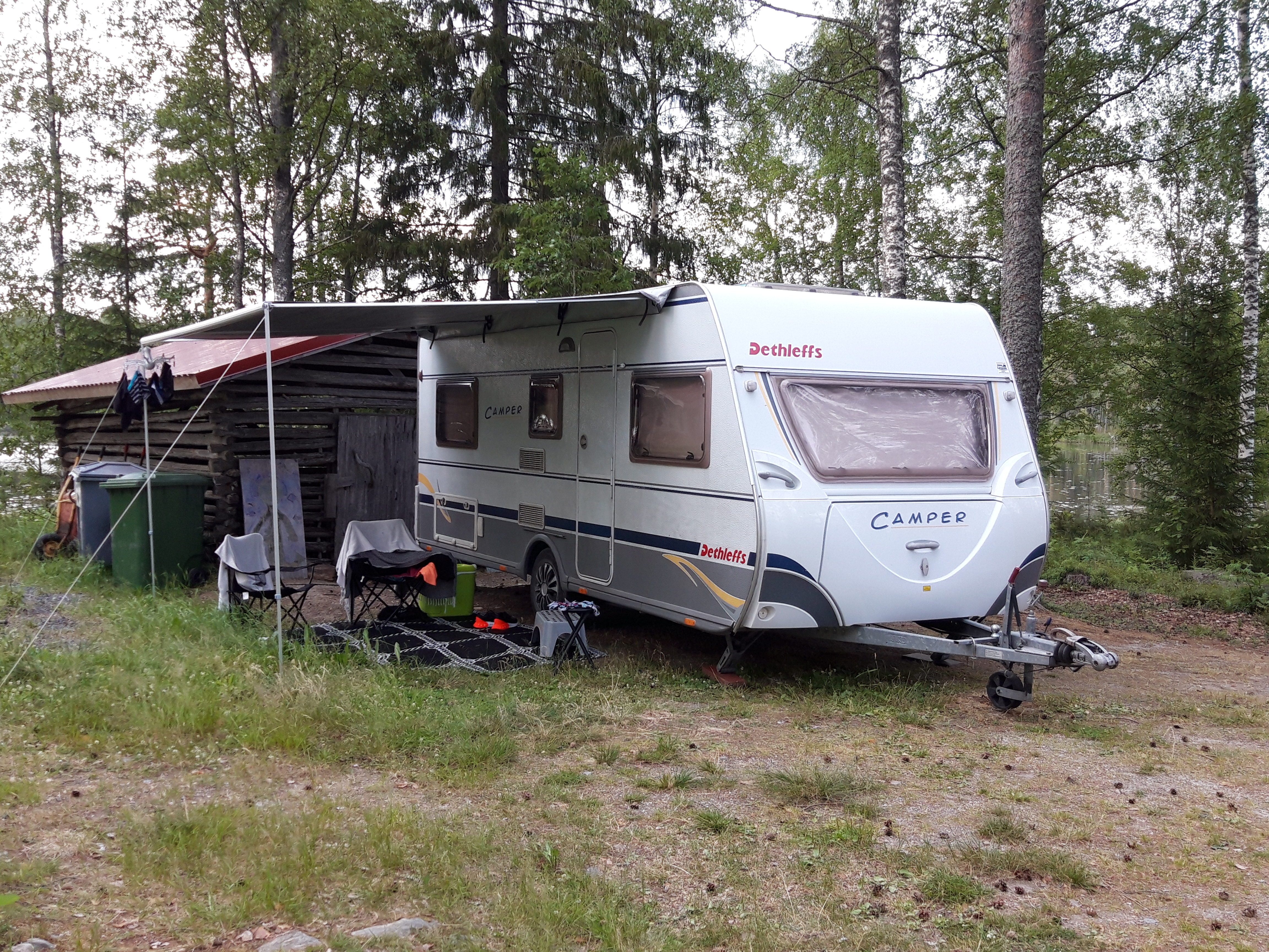 Asuntovaunu dethleffs camper