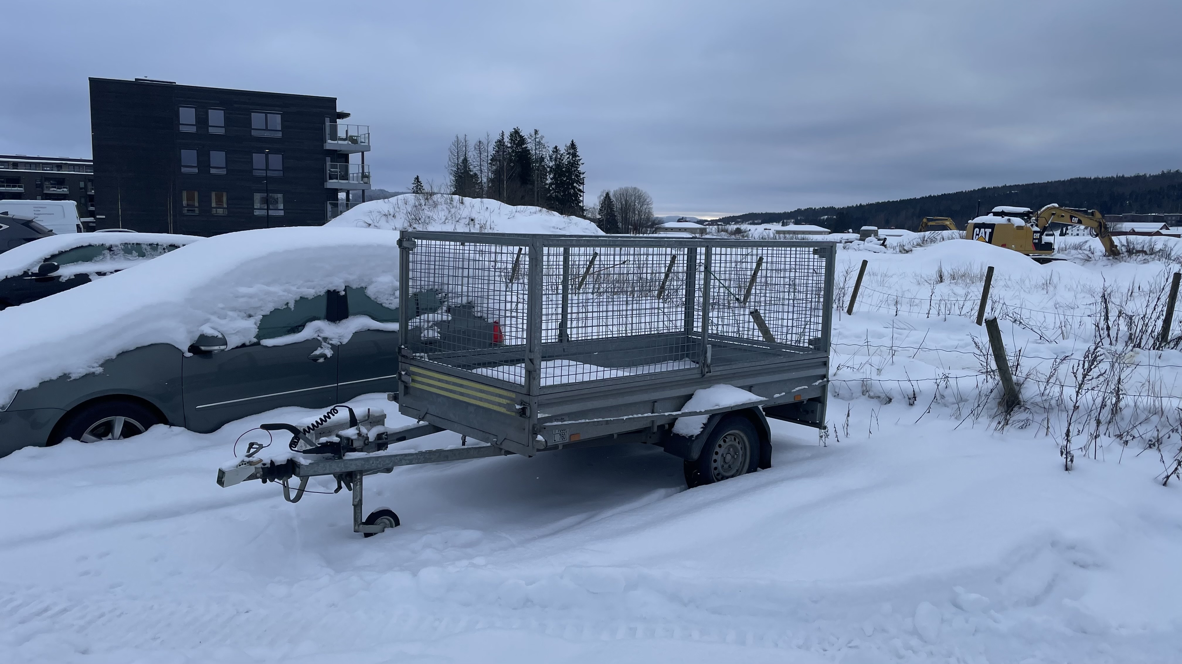 Snerten grindhenger med brems 