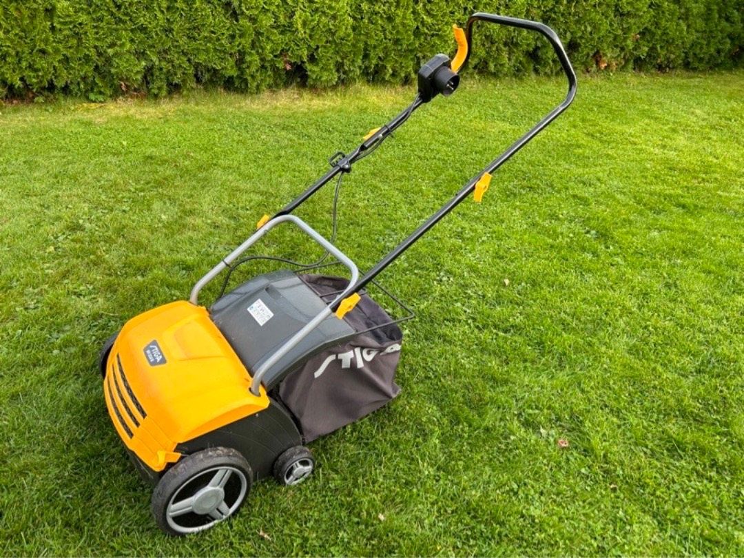 Stiga plenlufter / vertikalskjærer