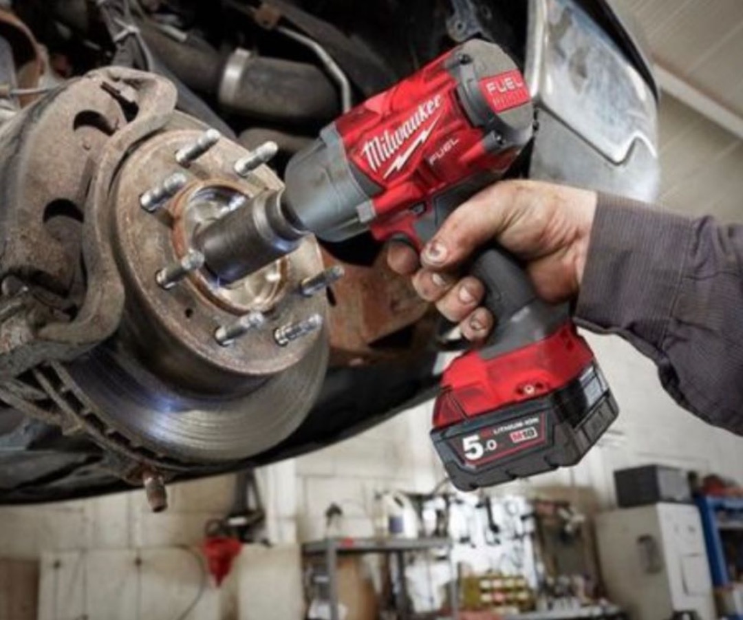 Milwaukee m18 muttertrekker 