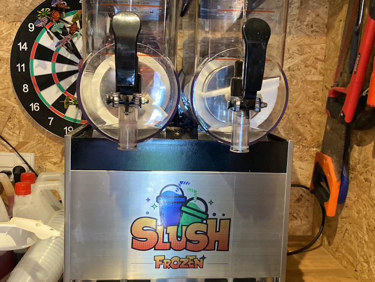 Slushicemaskine med 2x12l kamre