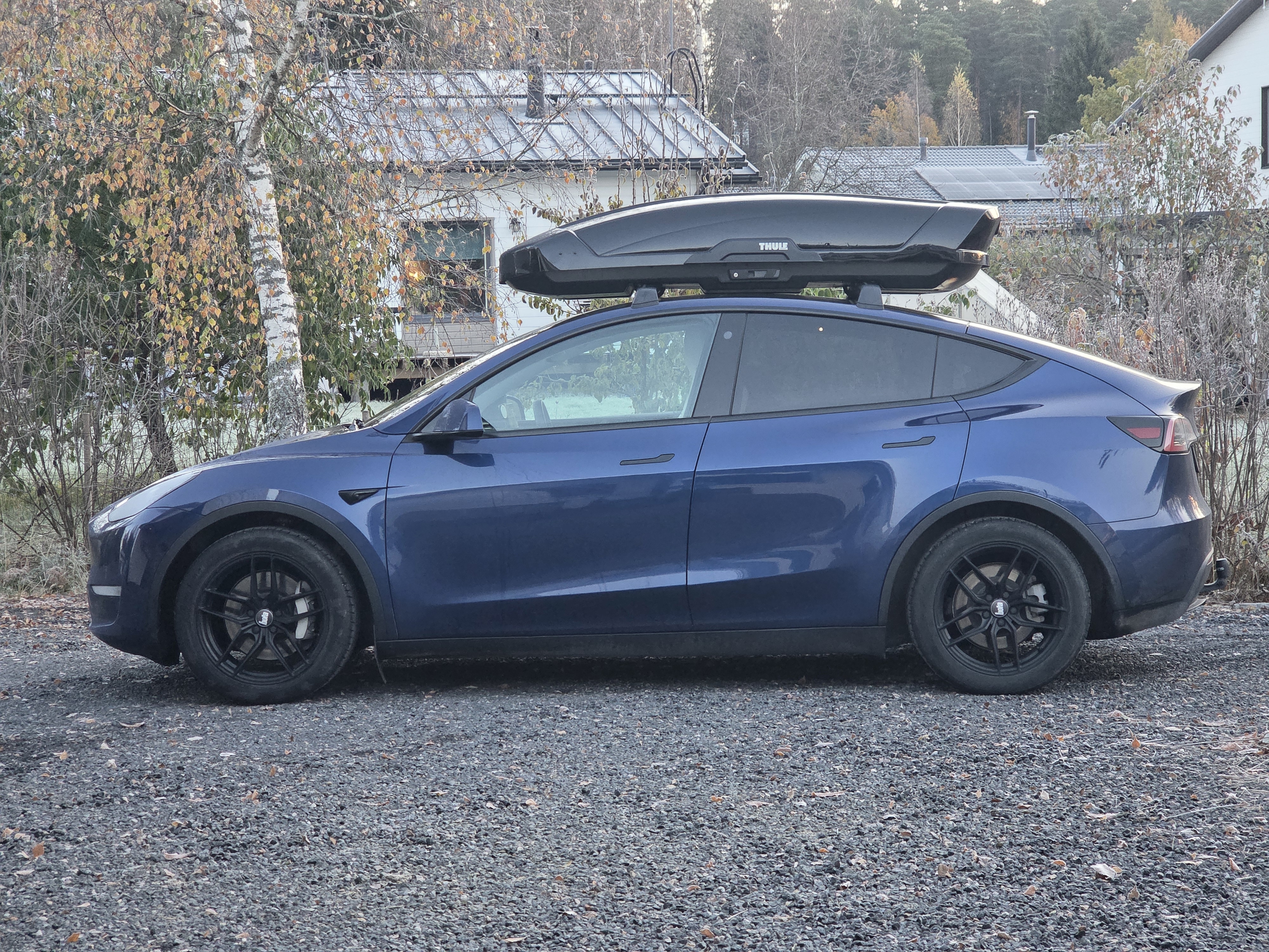 Thule motion xt xl (550l) suksiboksi