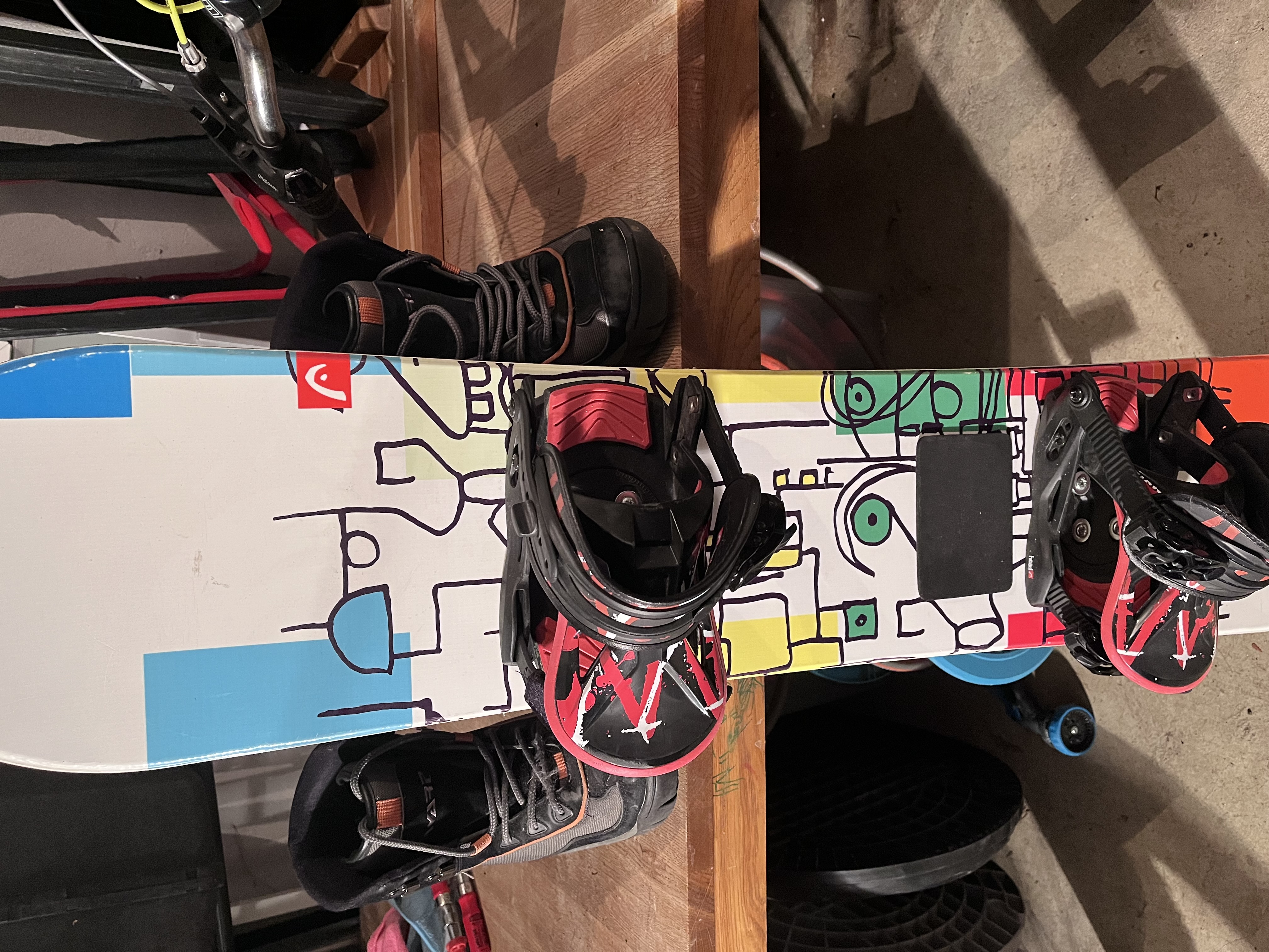 Head snowboard 128cm med pjäxor