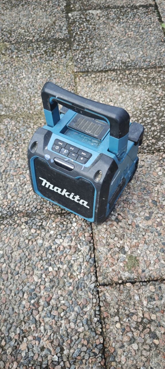 Makita dmr200 arbetsradio / bluetooth-högtalare