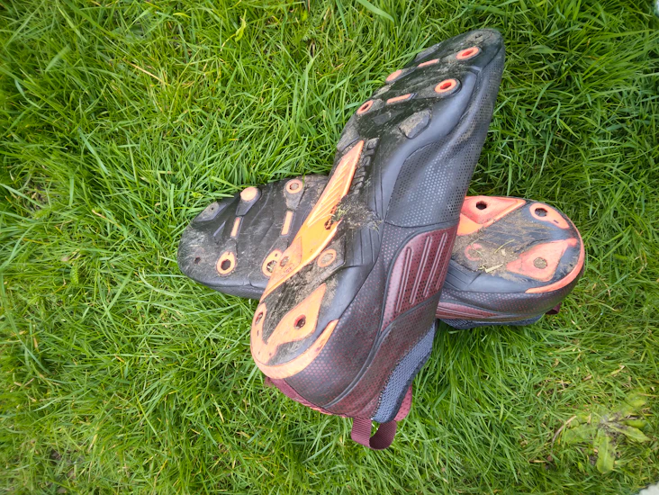 Mens size 11 football boots