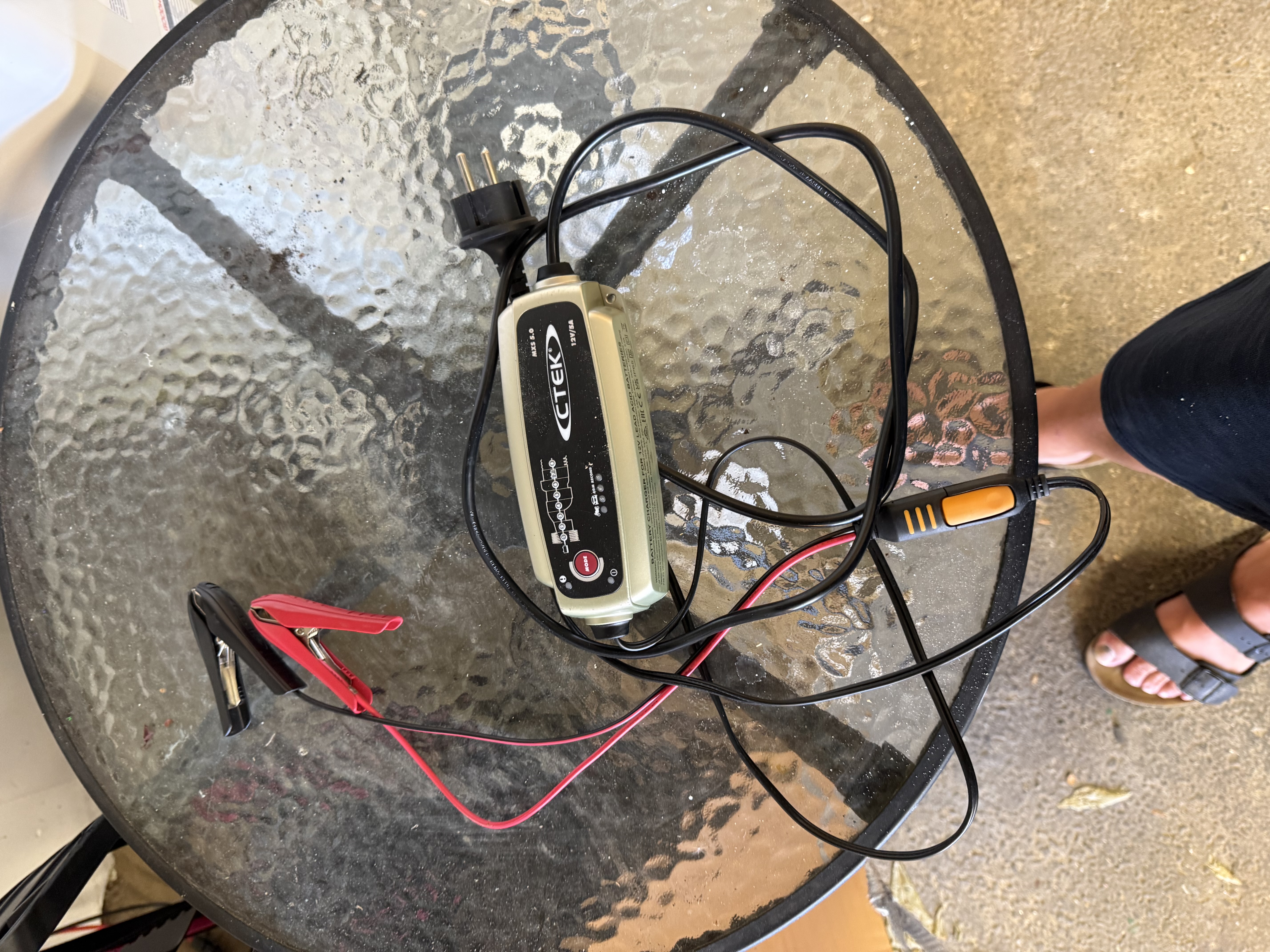 Ctek batteriladdare