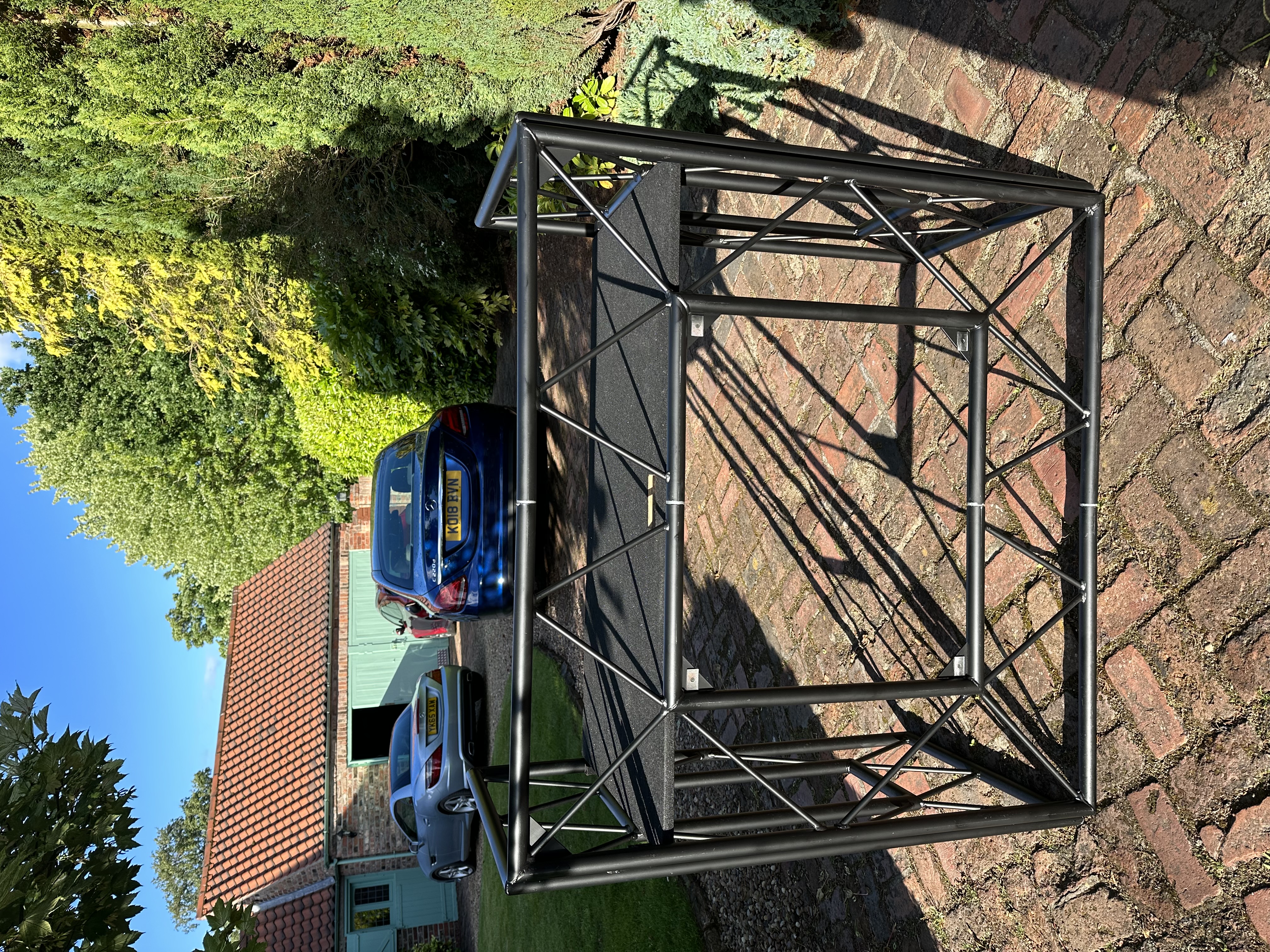 Equinox truss dj booth