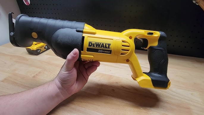Dewalt dcs380 20v cordless reciprocating saw
