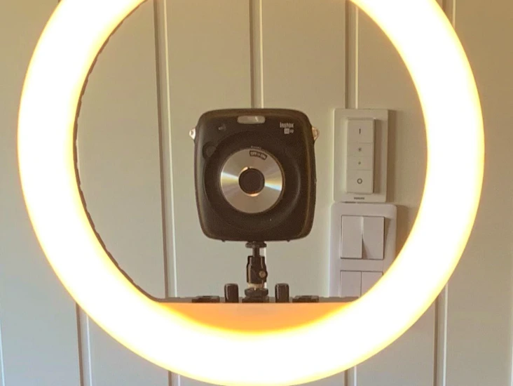 Photobooth med lampa "polaroid"kamera