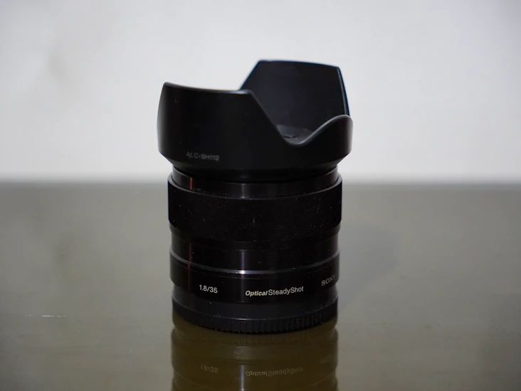 Sony e 35mm f1.8 oss lens