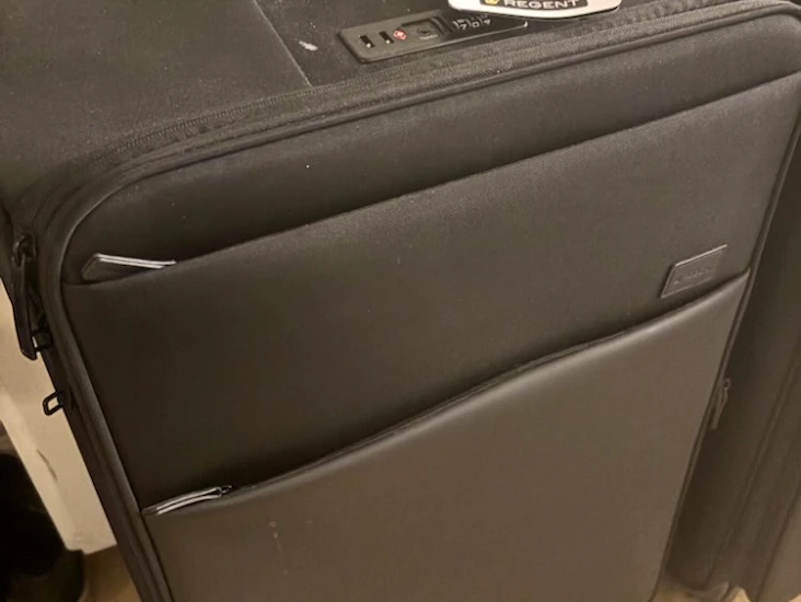 Regent resaväska helt oanvänd med kod