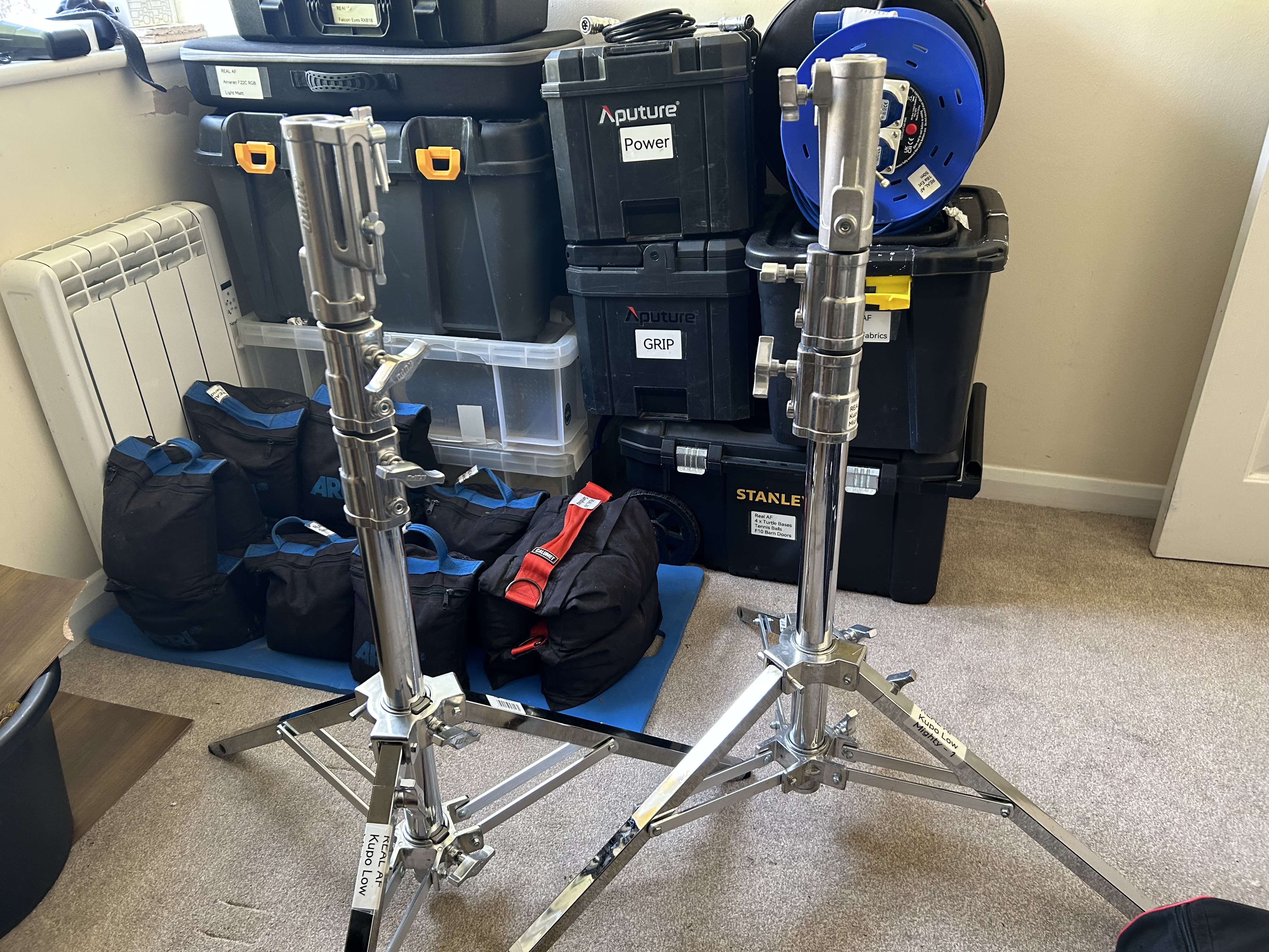 2 x kupo low boy (mighty) stands