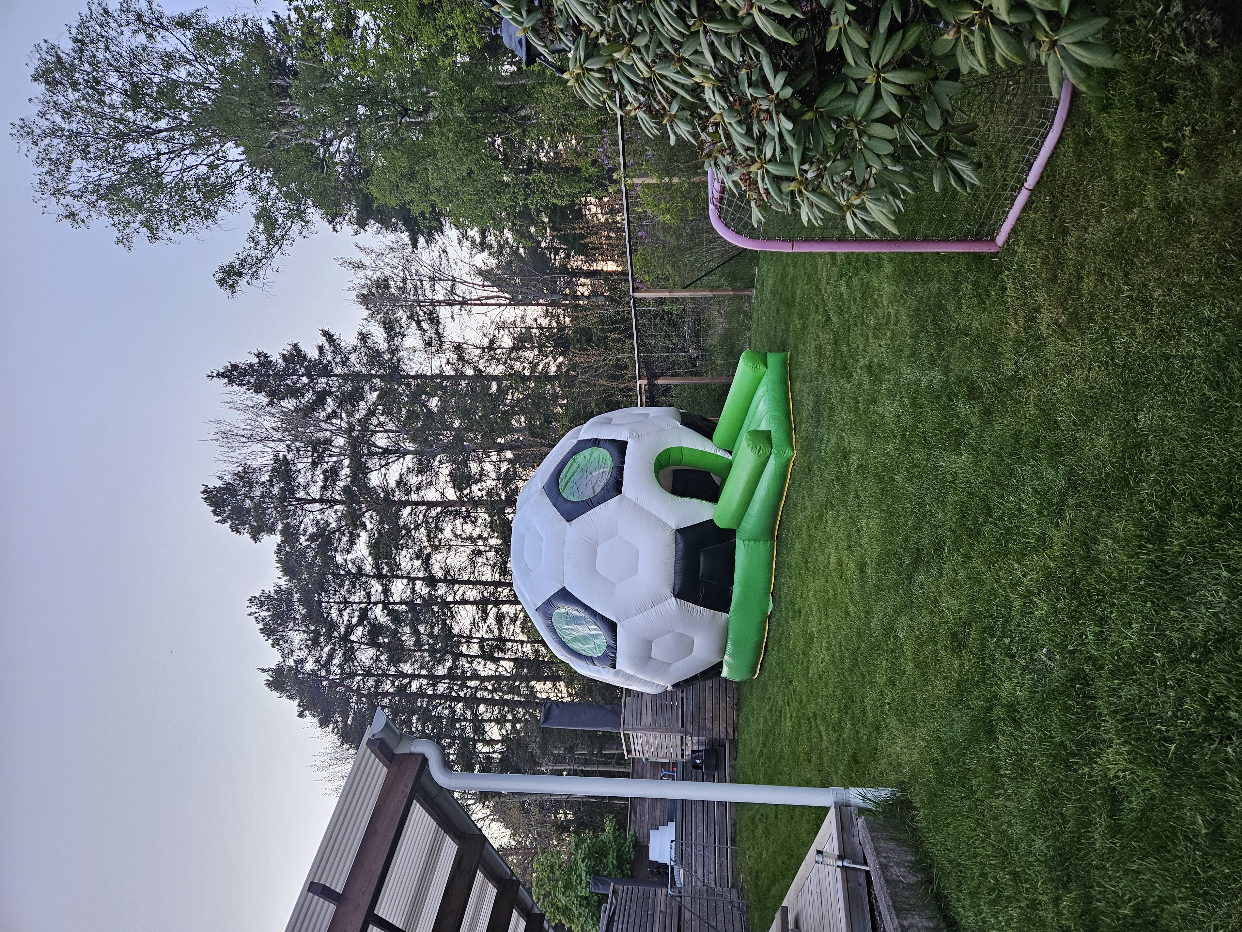 Nyhet hoppborg "fotbollen" ca 4,5m