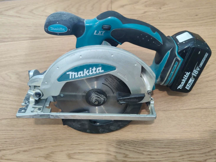 Makita akkupyörösaha