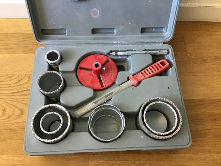 Hålsågssats för kakel