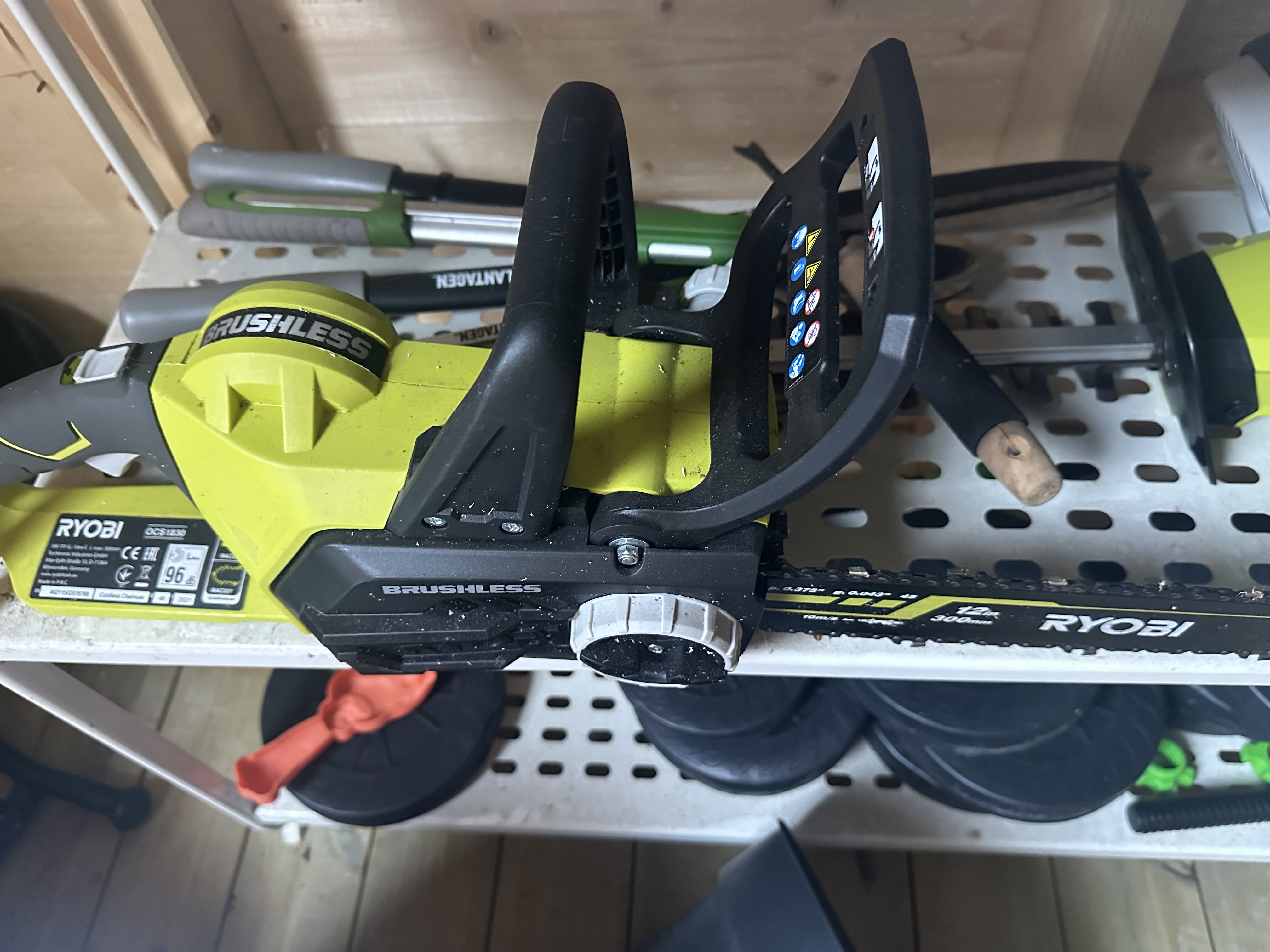 Ryobi one+ 18v liten enkel motorsag ryobi