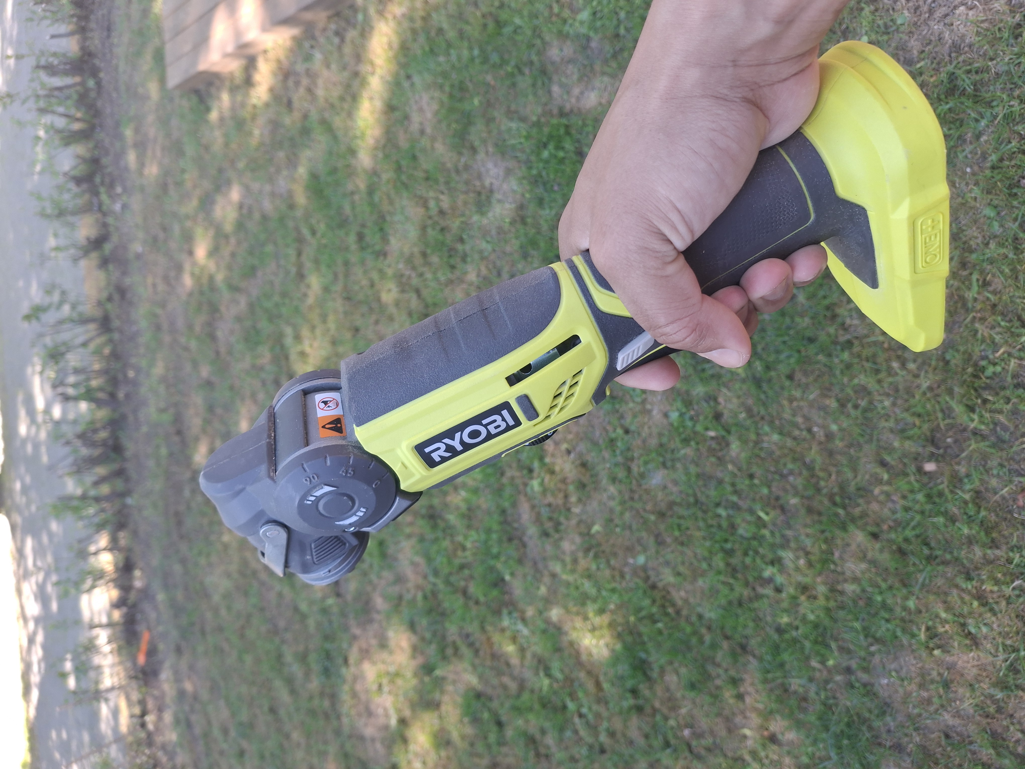 Ryobi r18mt multiverktyg.