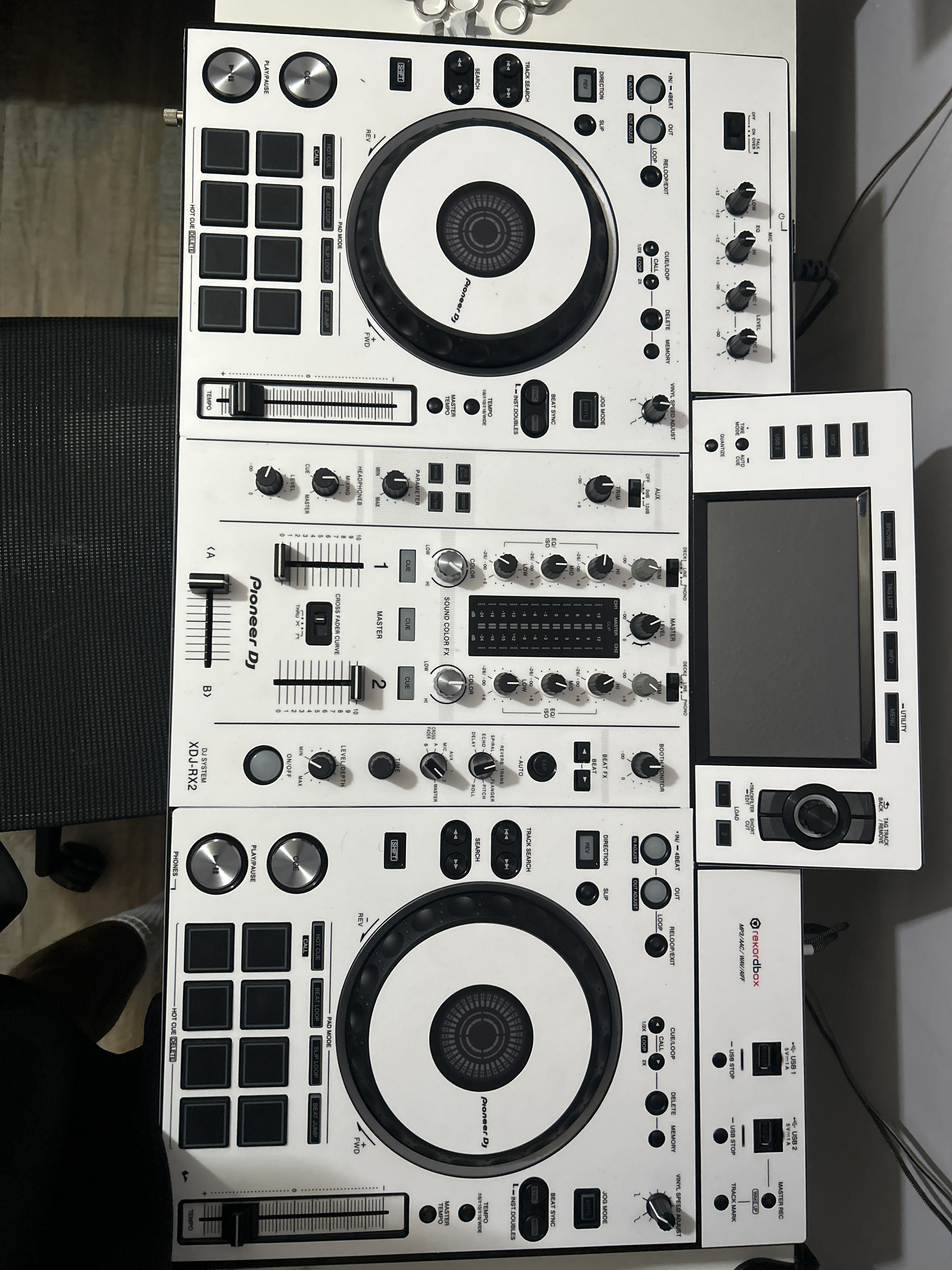 Ddj rx2 - white