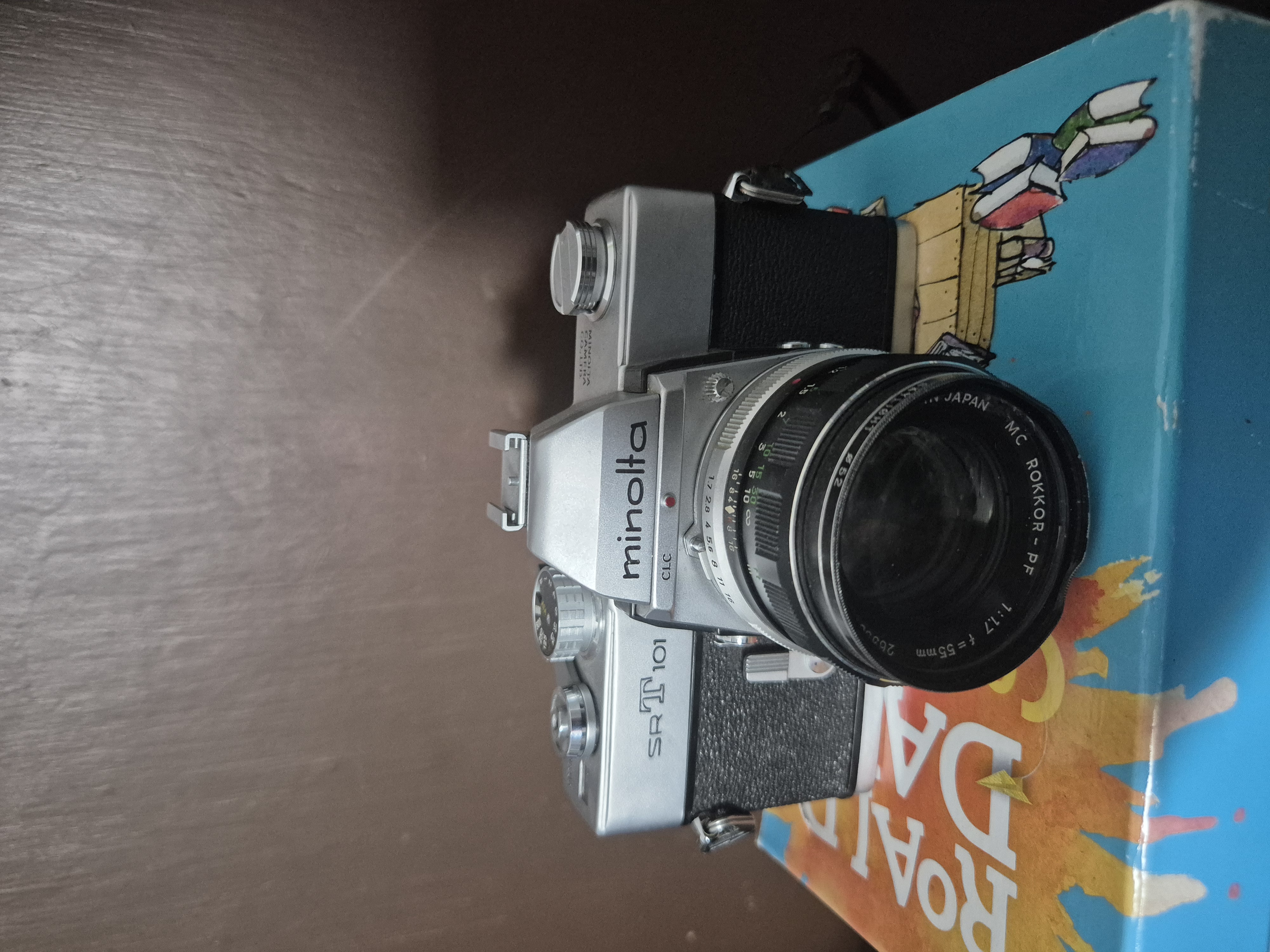 Minolta srt101 film camera