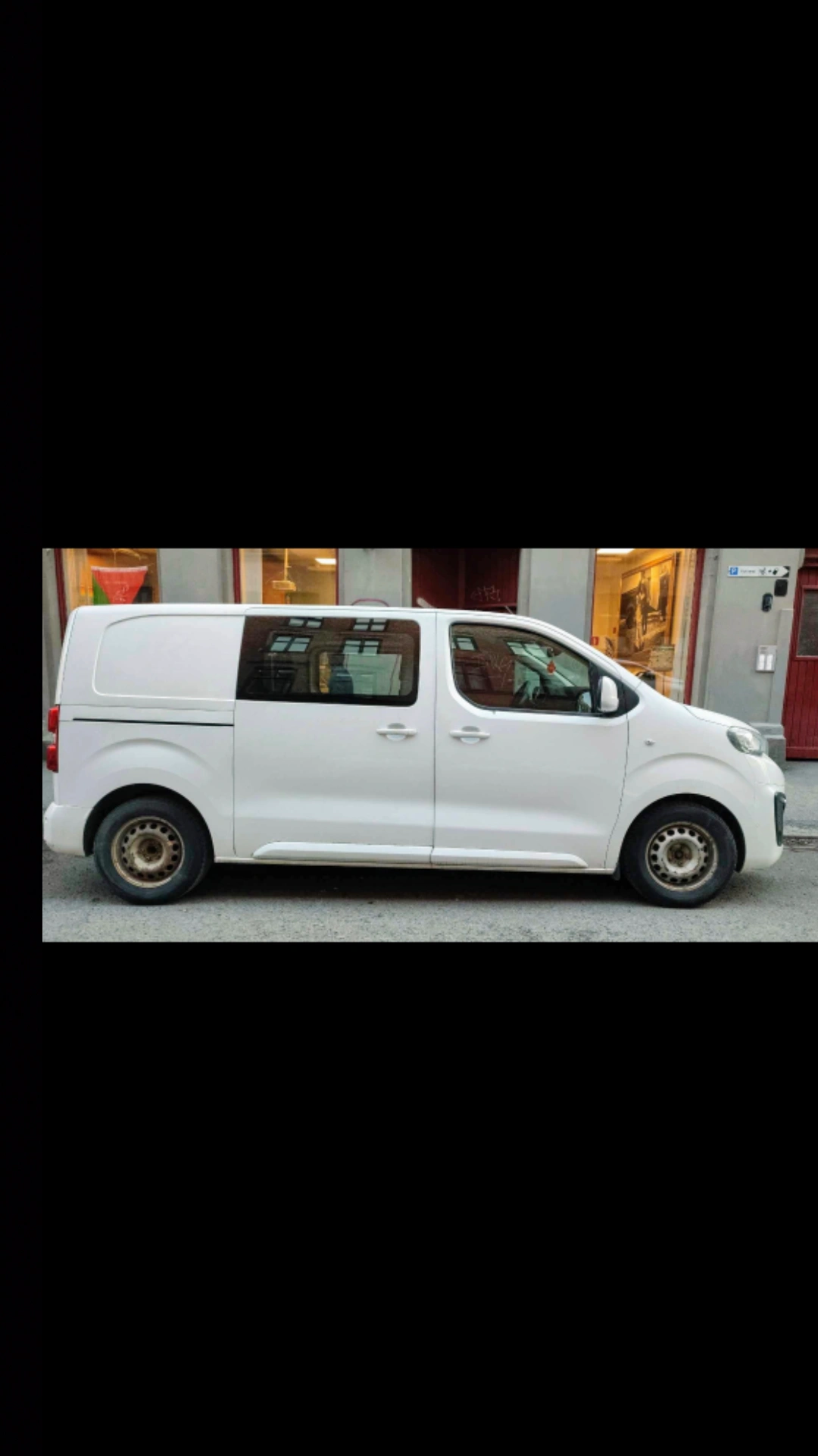 Peugeot expert - 3 seter diesel varebil med stort lasterom (l251cm x b162cm x h139cm)