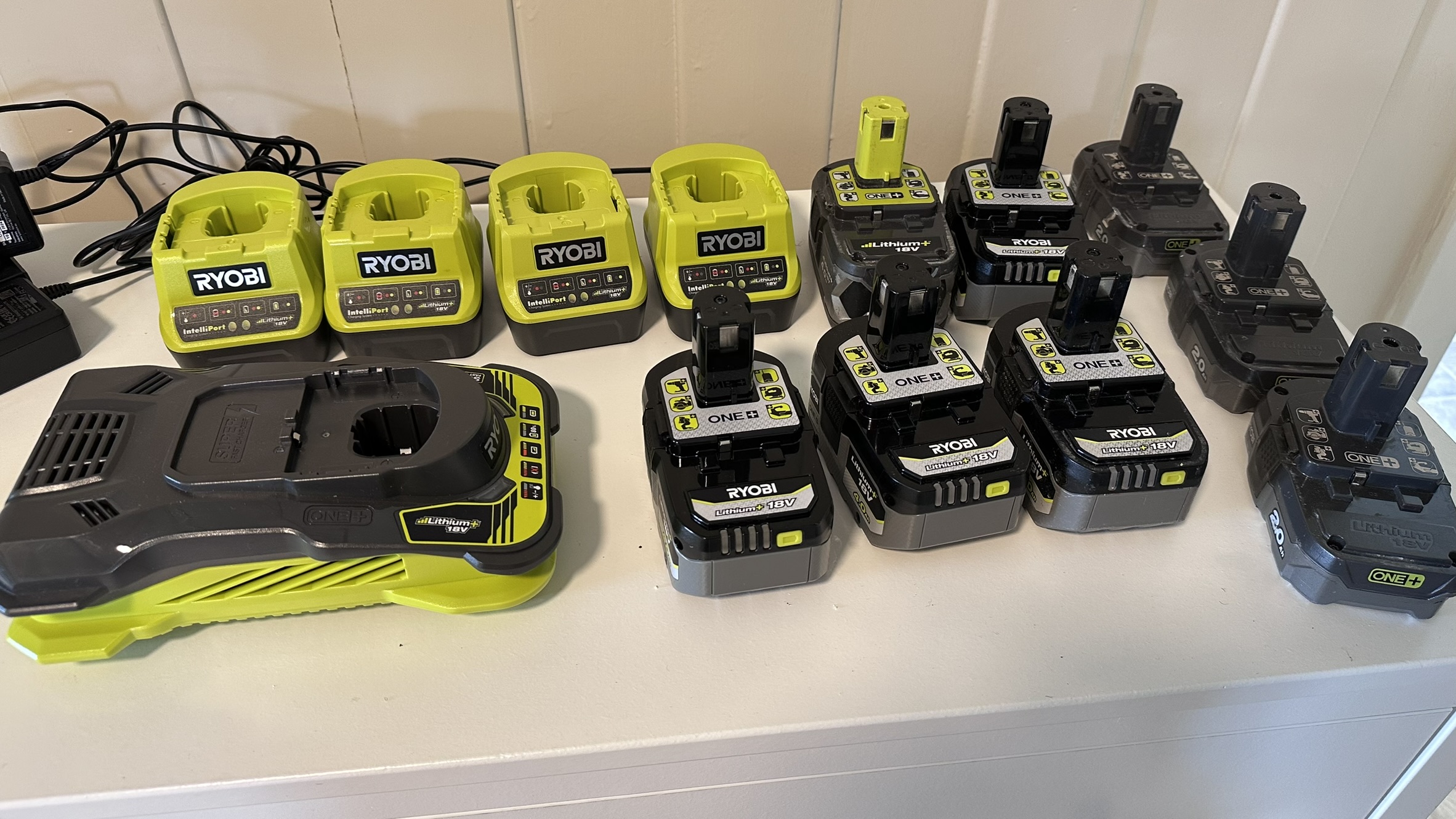 Ryobi batterier og ladere
