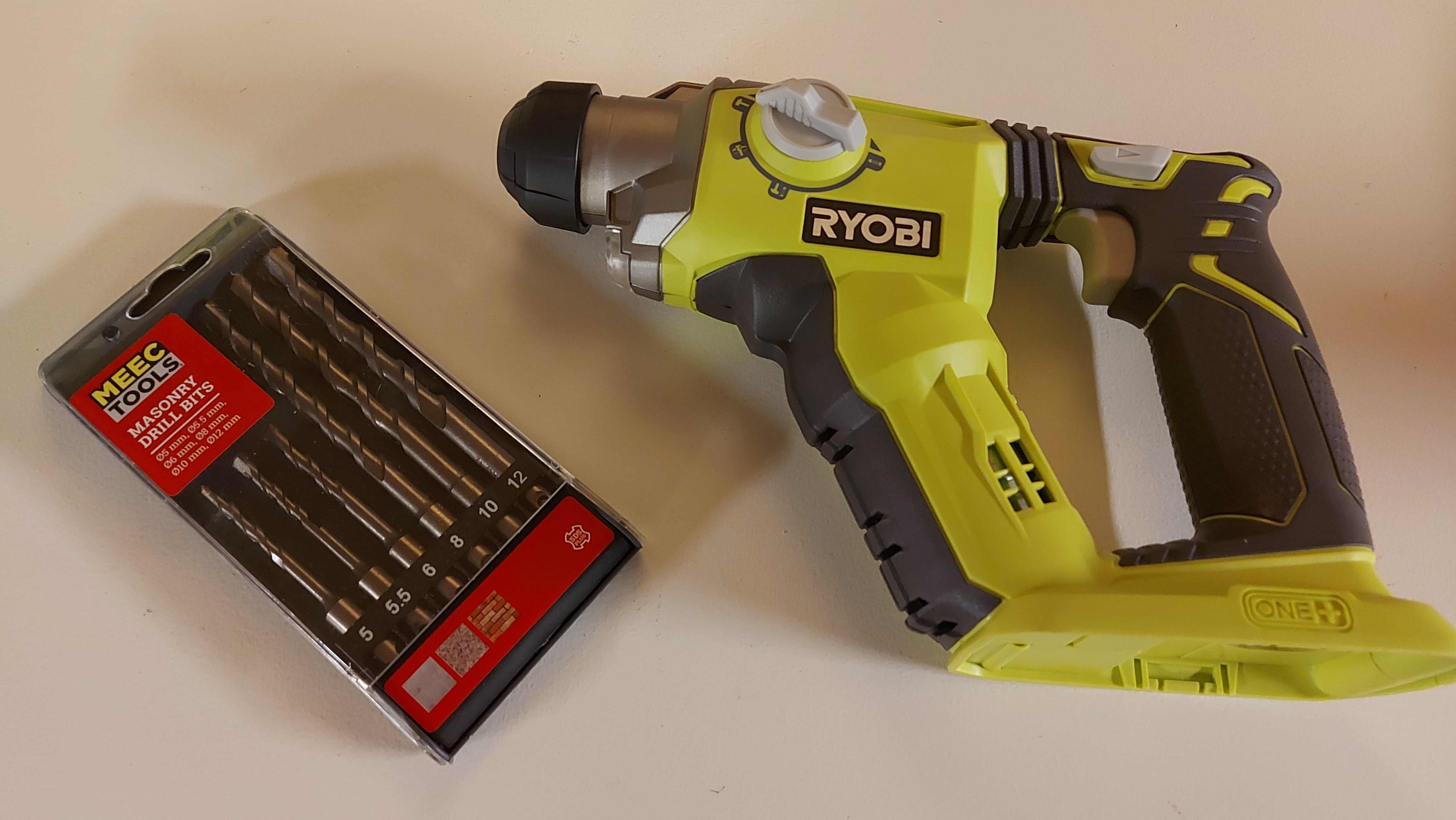 18v ryobi borhammer u/ batteri & lader