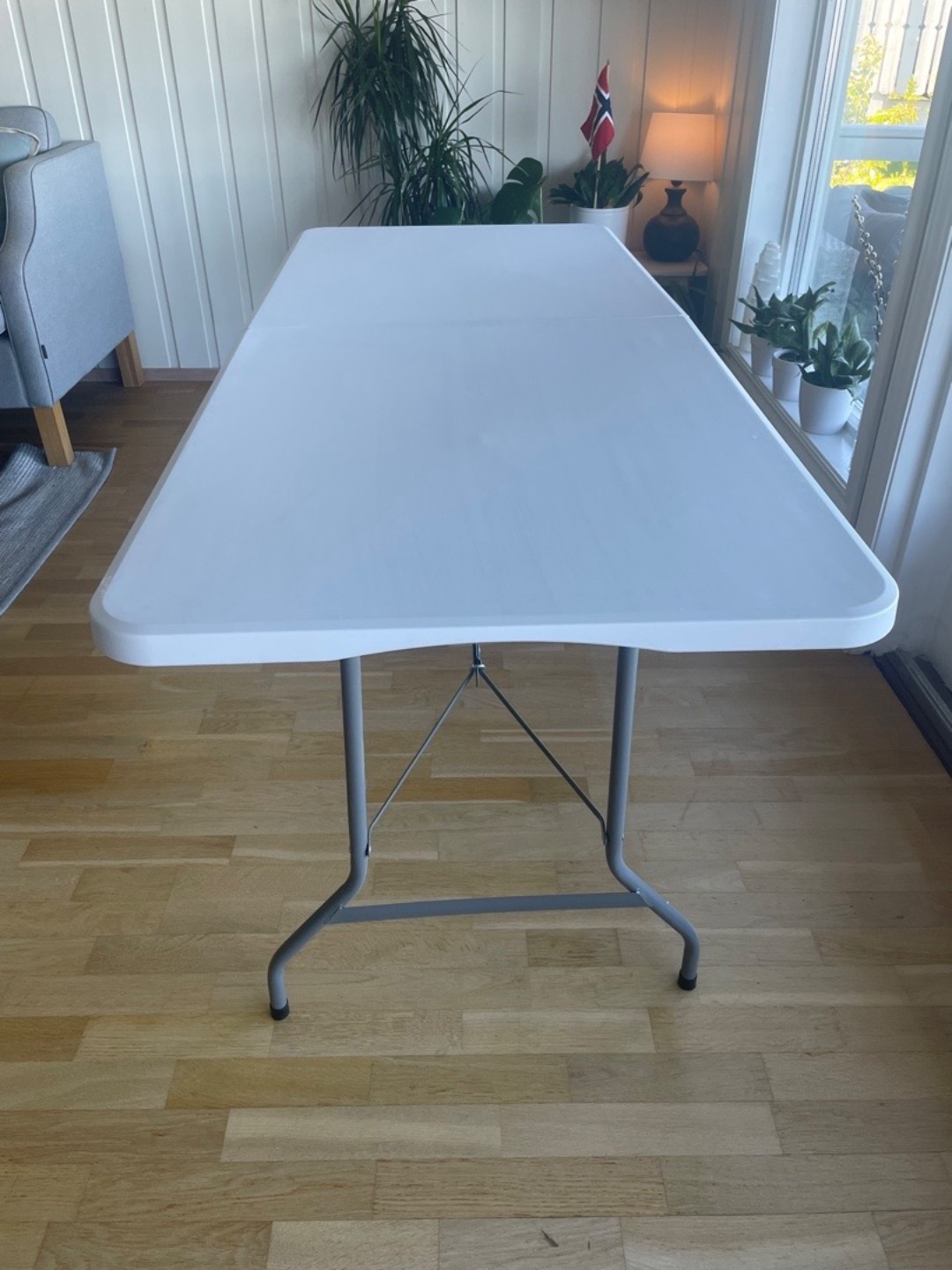 2 stk sammenleggbare bord 