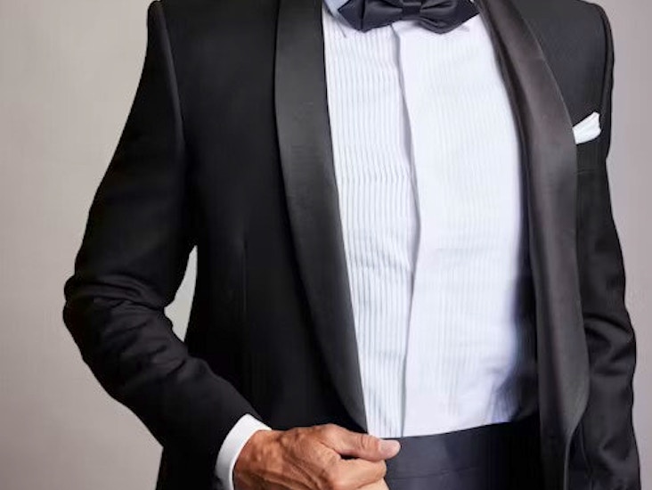 Stilig smokingsett med magebelte