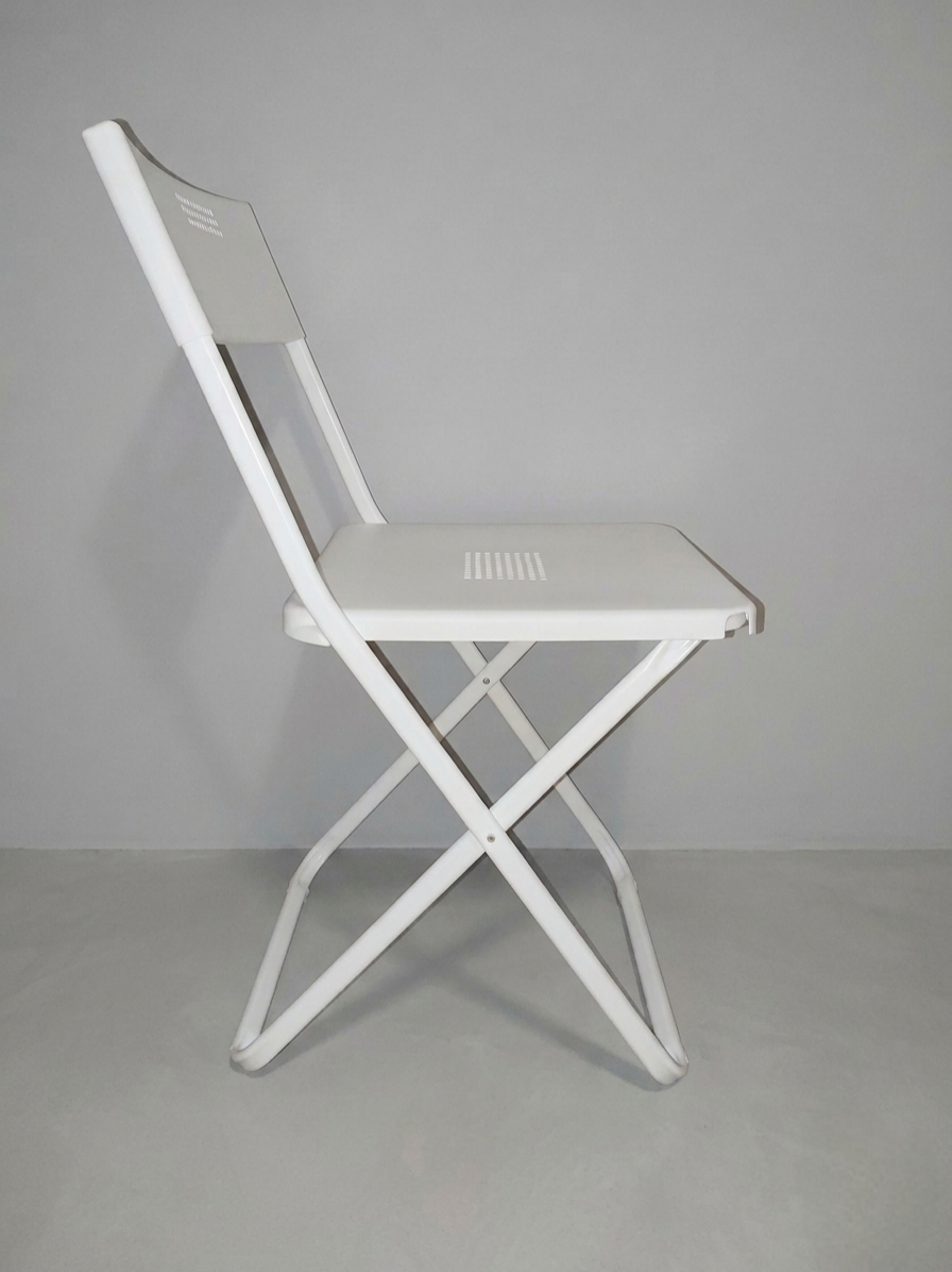 Foldable chairs for hire