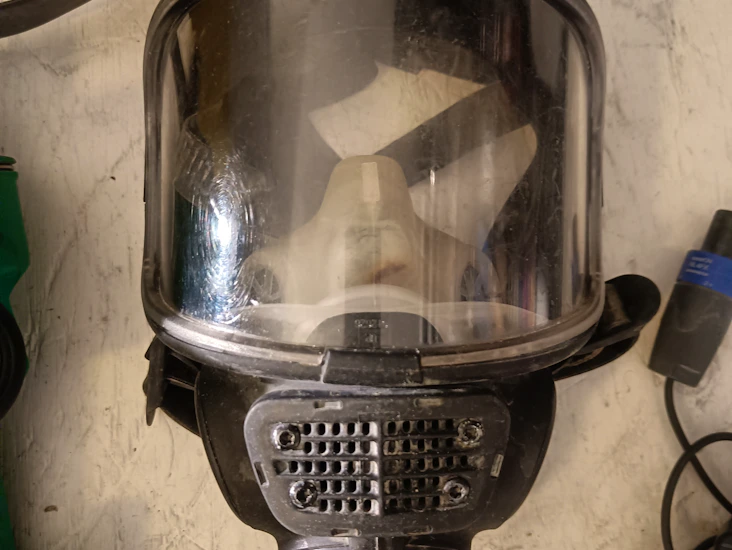 Scott moottorimaski.