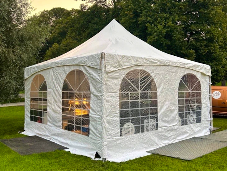 Pagoda 5x5m med högt tak