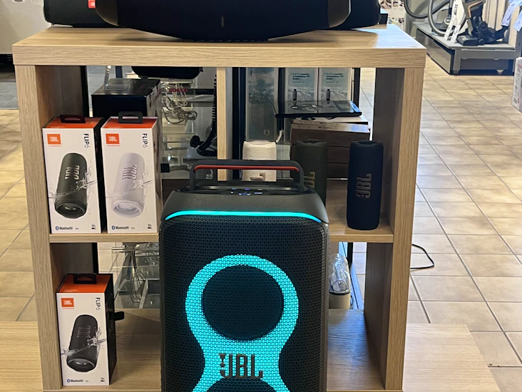Jbl partybox club 120