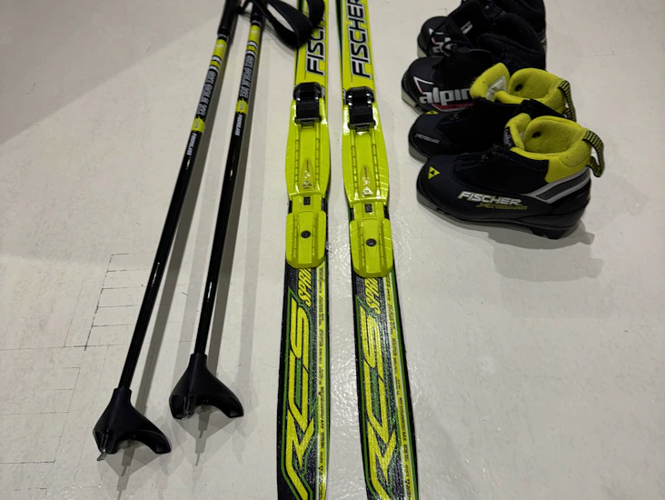 Lasten fischer 100cm pitopohjasukset ja monot (27 ja 28 koot)