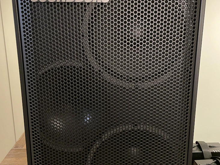 Soundboks 4 m/mikrofon