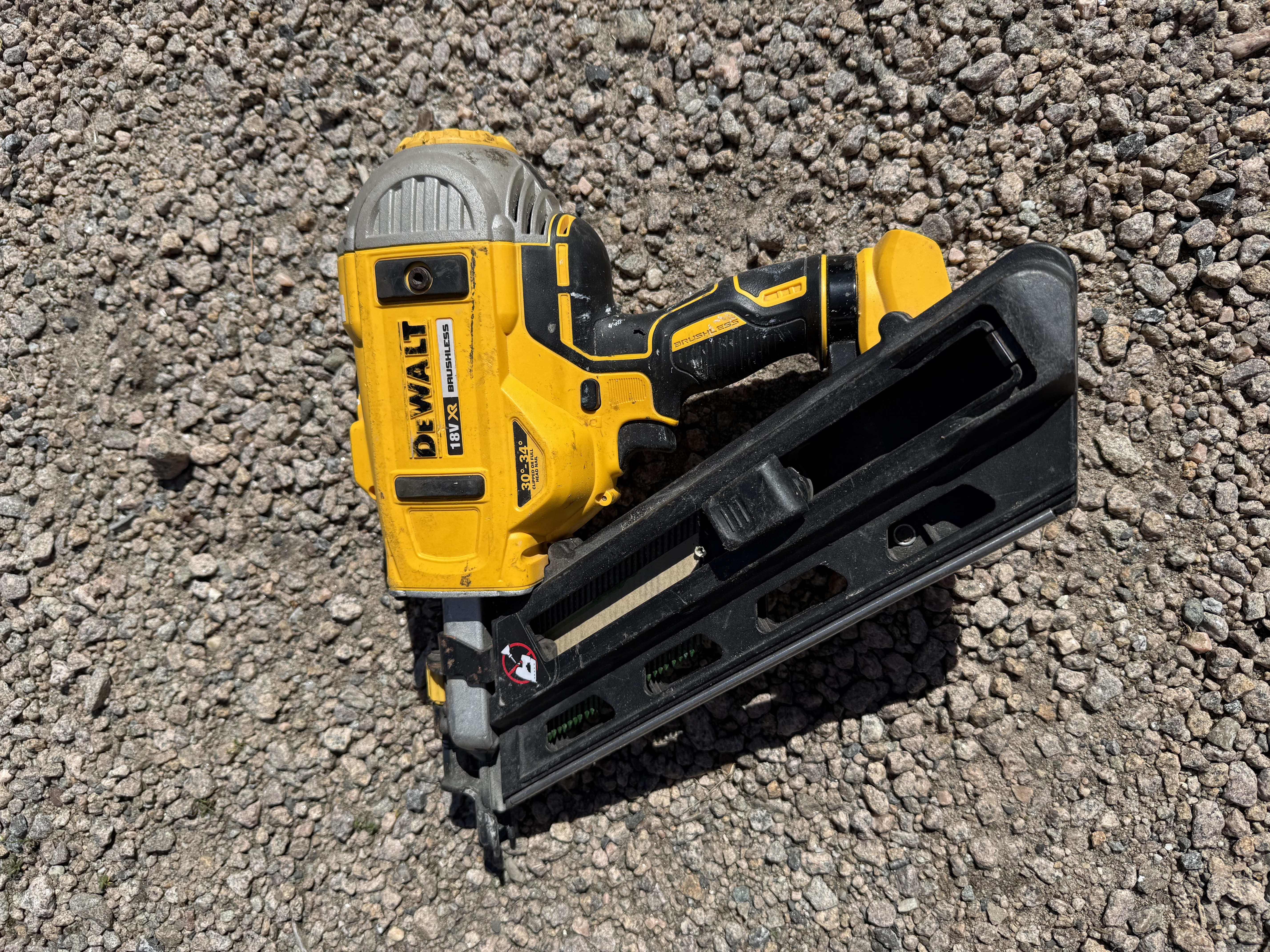 Dewalt dcn692 18v xr batteridrevet spikerpistol