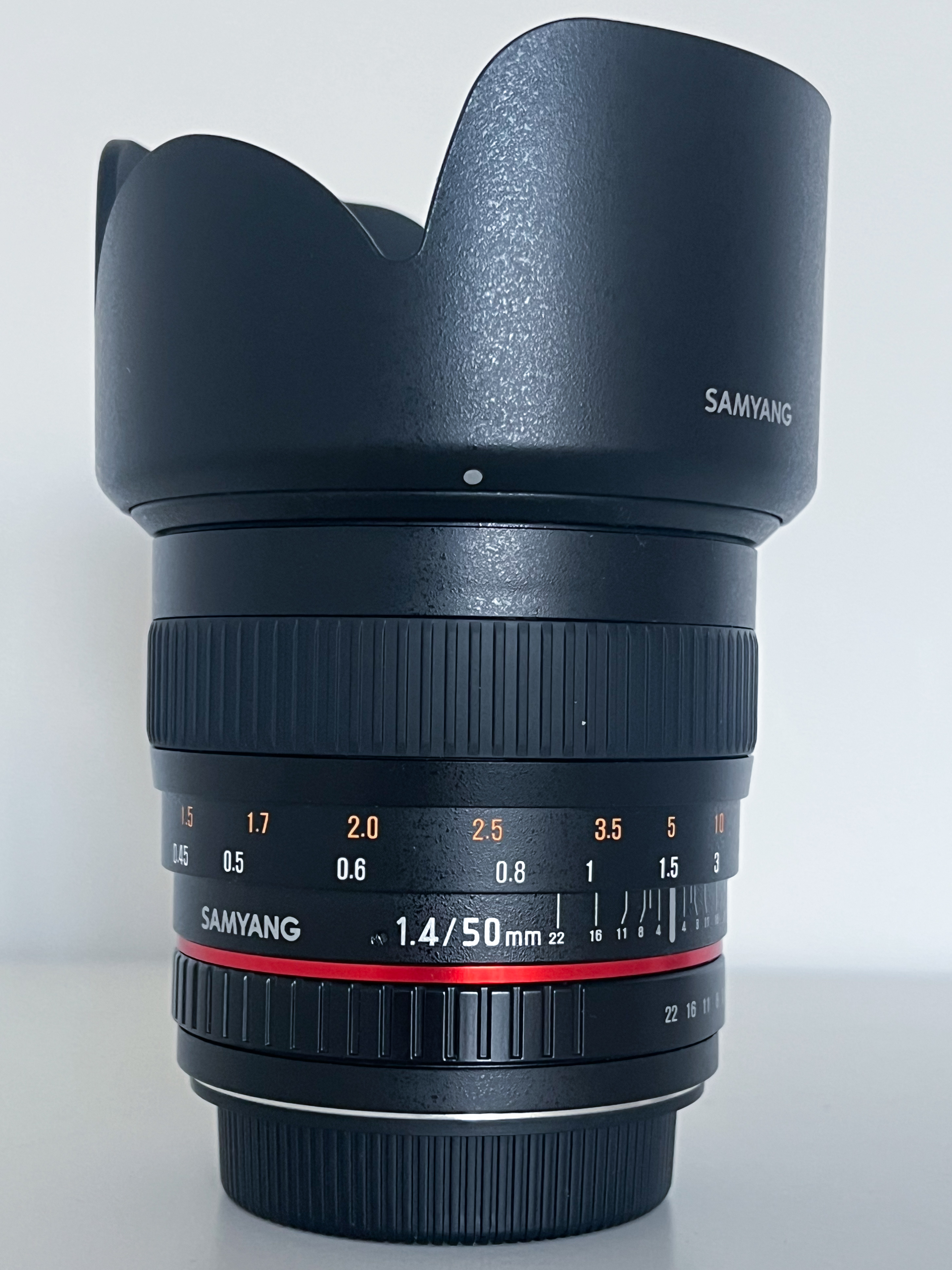 Samyang 50mm ef f/1.4 as umc lens 