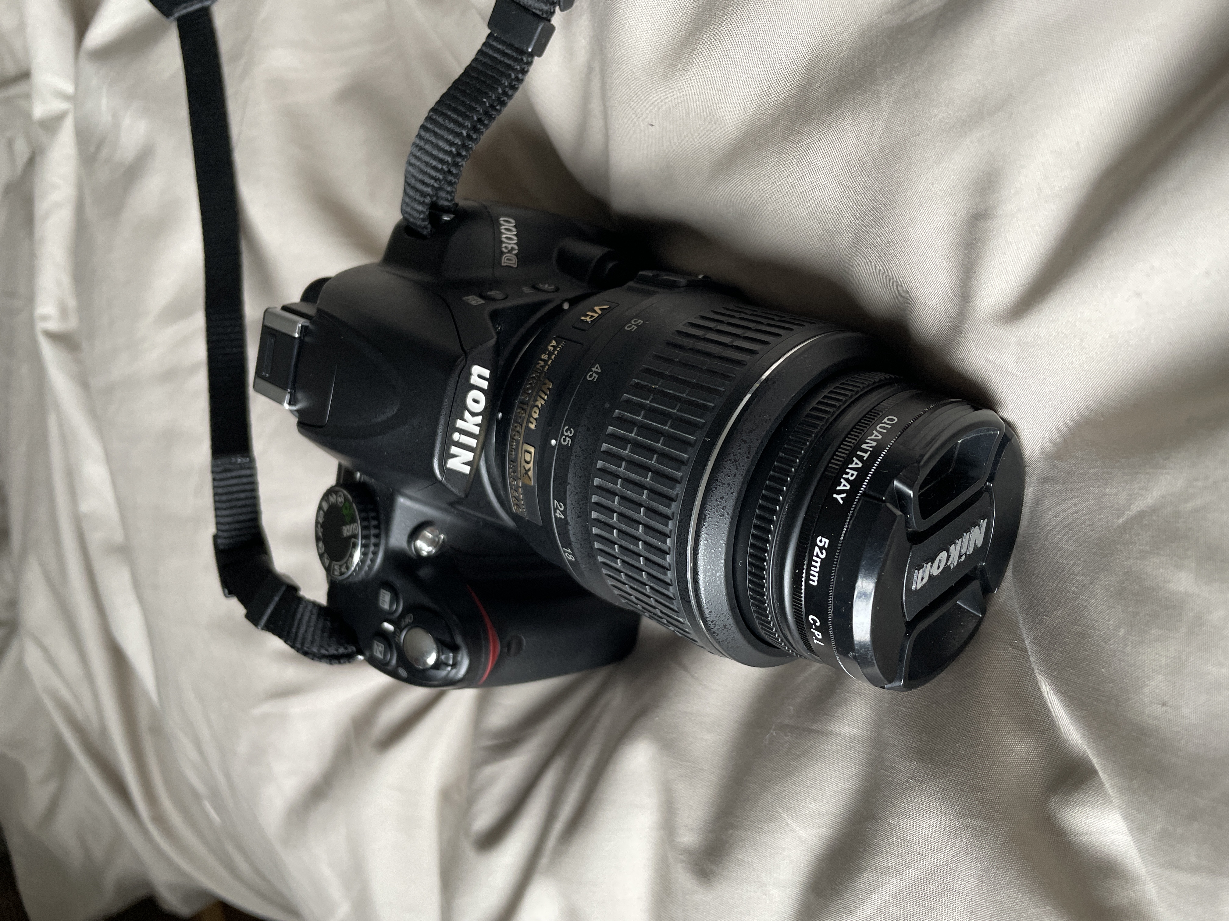 Nikon d3000