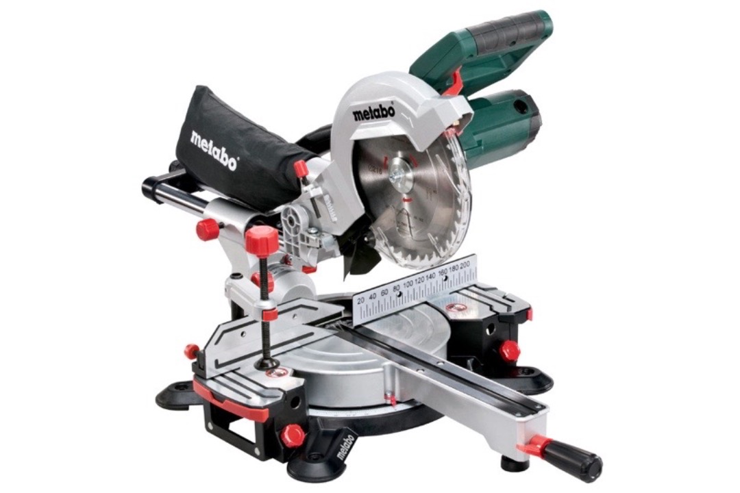 Metabo kgs 216 m kapp- og gjæringssag 