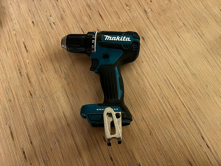 Makita ddf485 porakone