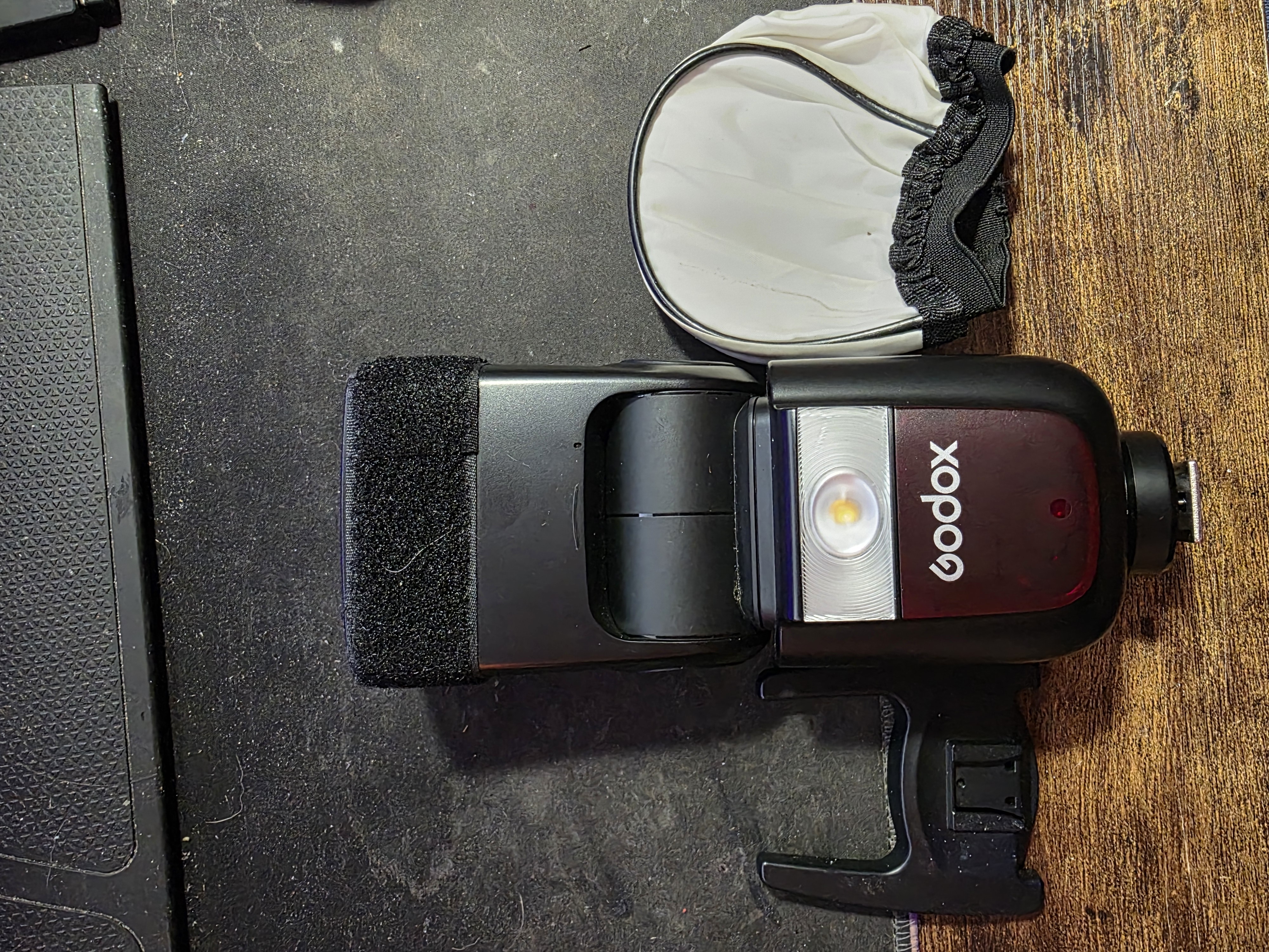 Godox v860 iii c speedlight