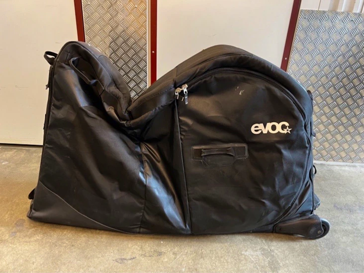 Evoc mjuk väska med skyddsrör