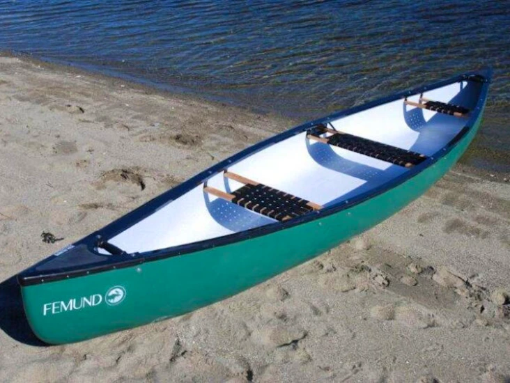 Vega design femund i kano