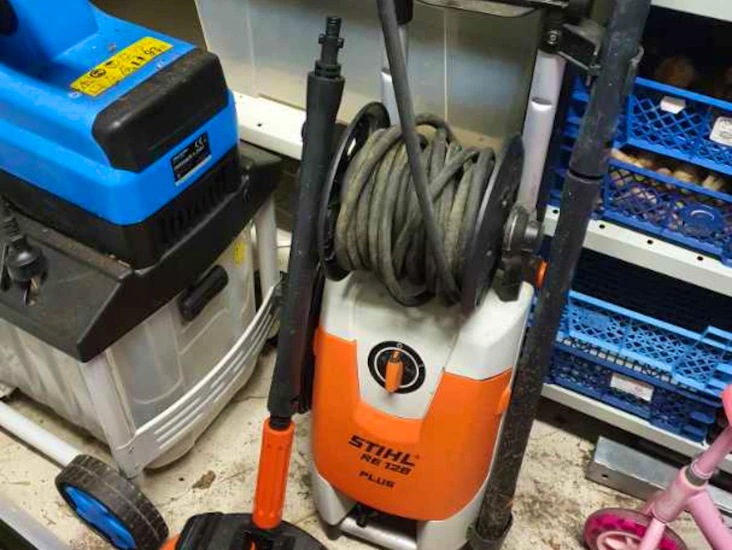 Stihl högtryckstvätt med altantvätt