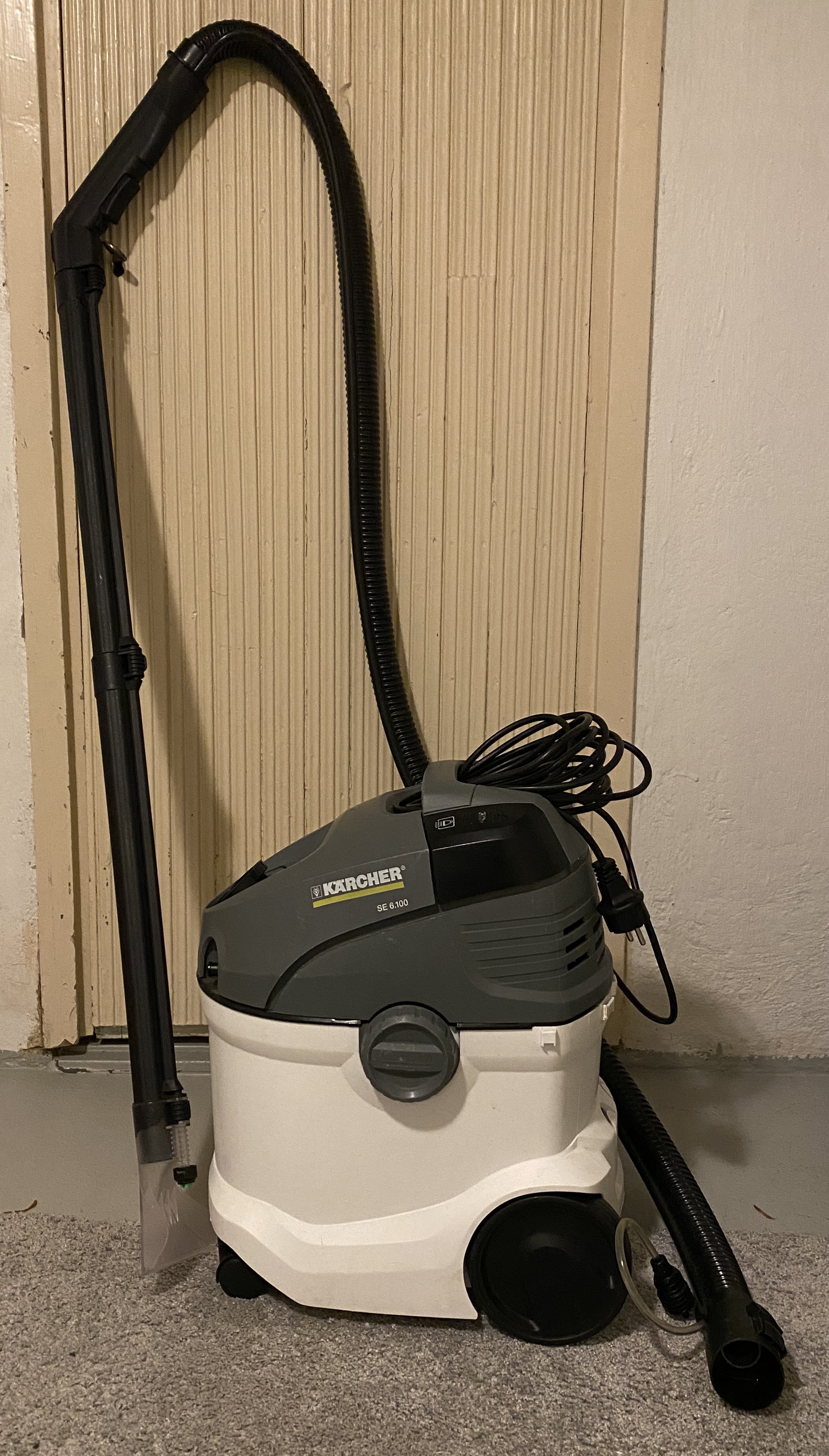 Kärcher tekstiilipesuri