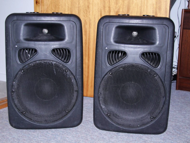 Passive høyttalere, ukjent merke