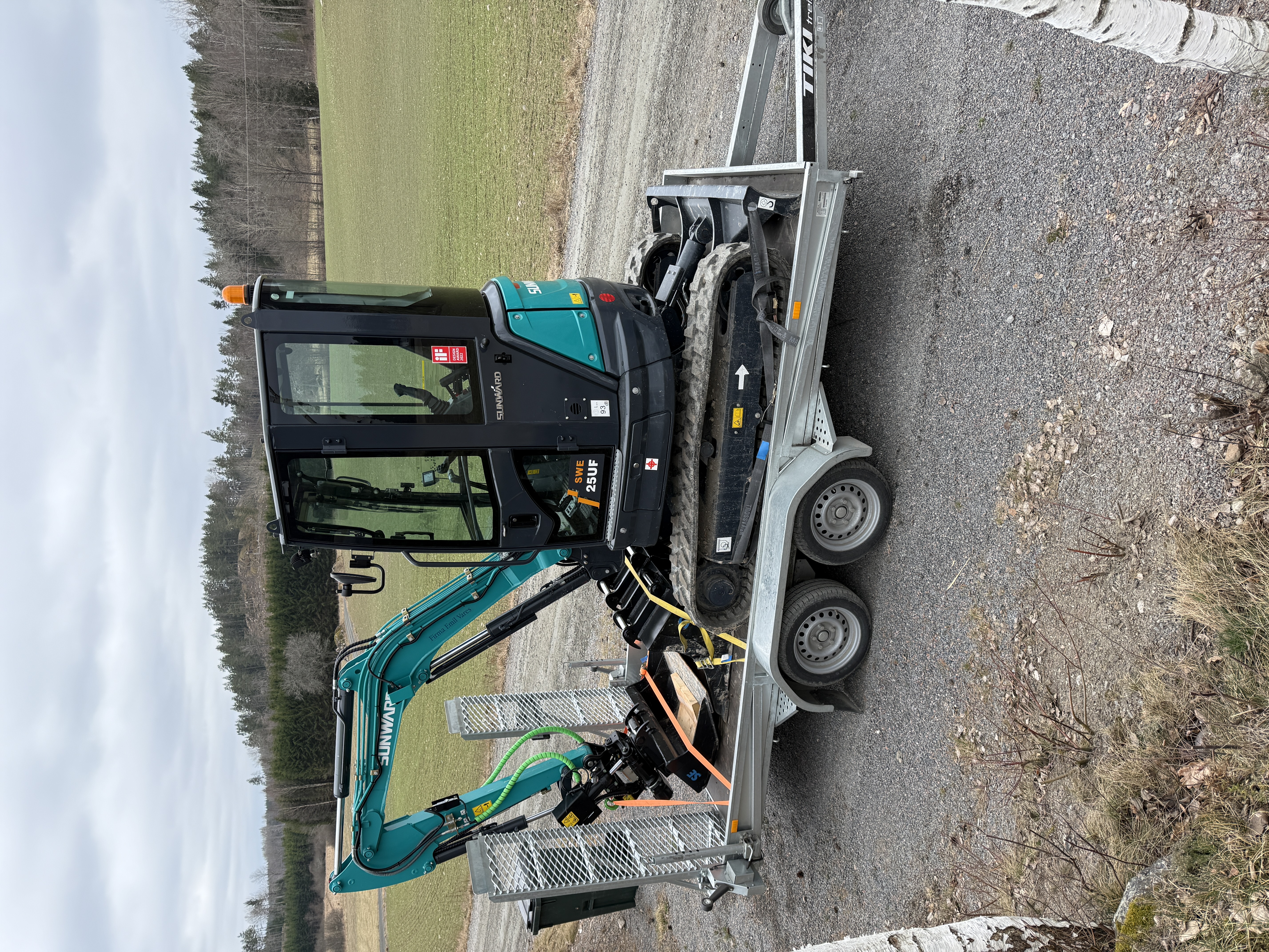 Sunward grävare 2.7ton med redskap & rotortilt steelwrist x04.